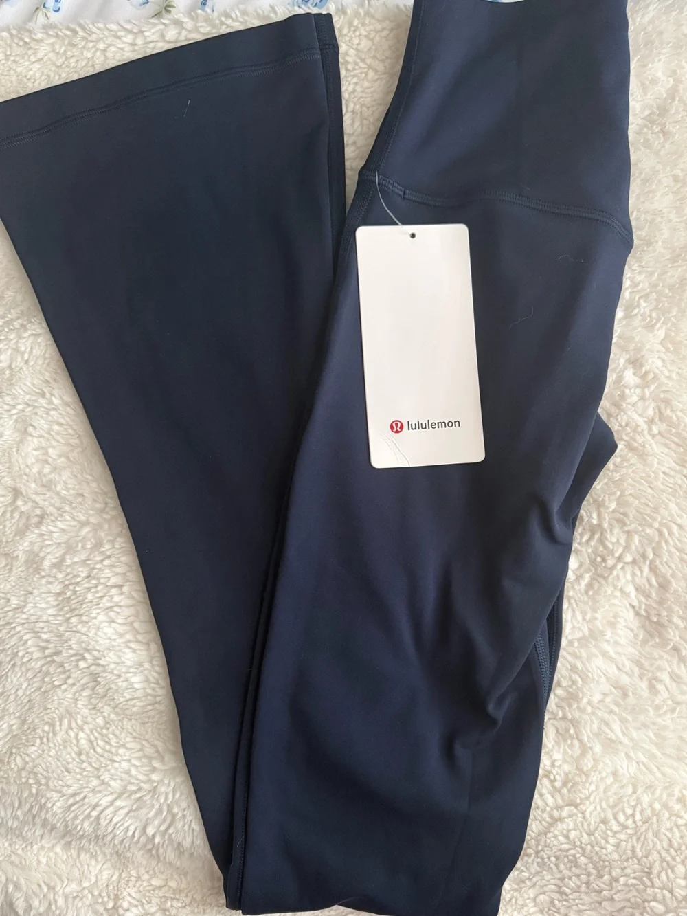 lululemon athletica navy blue workout leggings with size tag